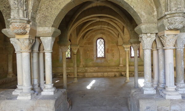 4-3 Abbaye de FONTFROIDE Salle Capitulaire